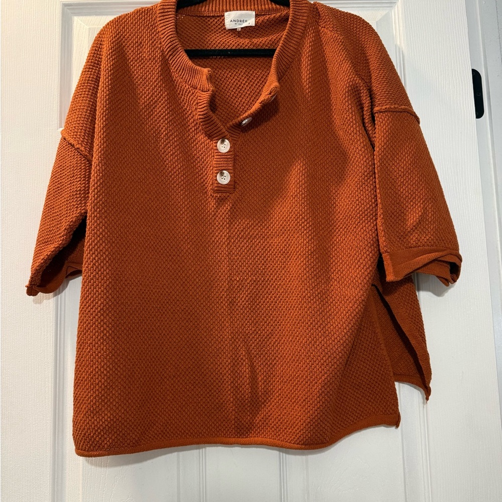 ANDREE BY UNIT Vibrant Orange Knit Top